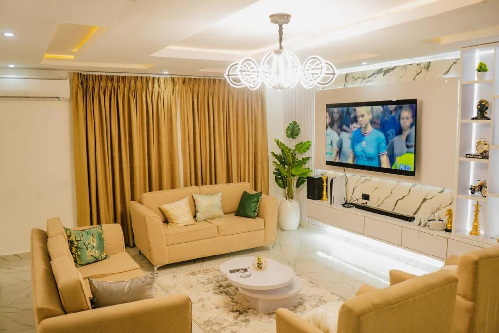Serviced Apartments in Victoria Island – Luxury & Premium Rentals | Apartments.ng