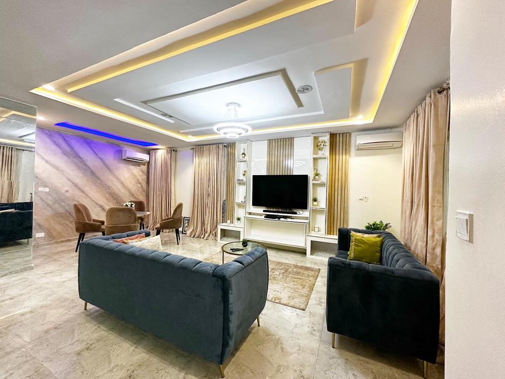 Book a Holiday Apartment in Lagos – Easy & Affordable