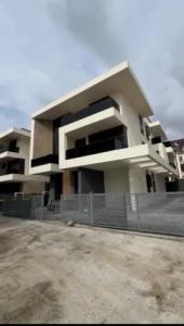 Luxury 6-Bedroom Smart Duplex with BQ for Sale in Guzape, Abuja