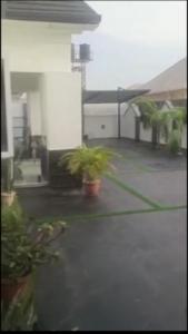 3-Bedroom Detached Bungalow with Swimming Pool in Gaduwa (Lokogoma Axis) – ₦200M