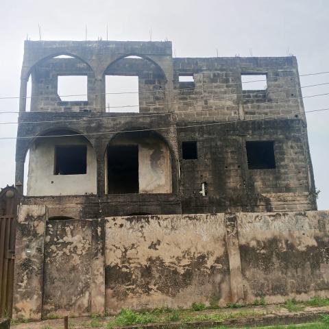 Distressed Sale: Spacious 6-Bedroom Detached Duplex with 2-Room BQ on 1,100sqm in Utako, Abuja