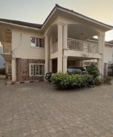 Luxury 6-Bedroom Fully Detached Duplex on 1,192sqm in Jabi, Abuja – C of O