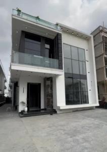 Luxury 5-Bedroom Fully Detached Duplex with BQ & Swimming Pool in Megamound Estate, Lekki