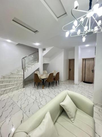 4 Bedroom Duplex (Shortlet)