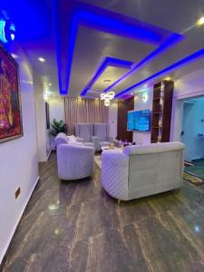 Henryroyalapartments