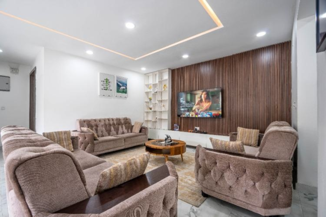 2-Bedroom Furnished Serviced Apartment with Swimming Pool & Gym in Victoria Island