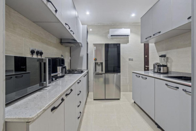 Newly Furnished 2-Bedroom Serviced Apartment with Pool & Gym in Ikoyi