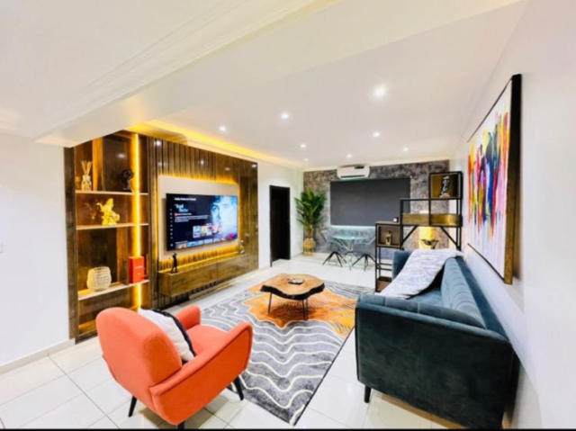 Premium Furnished 1-Bedroom Short-Let Apartment with Swimming Pool & Gym in Old Ikoyi