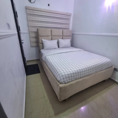 1-Bedroom Short-Let Apartment with Pool – Lekki Gardens 3