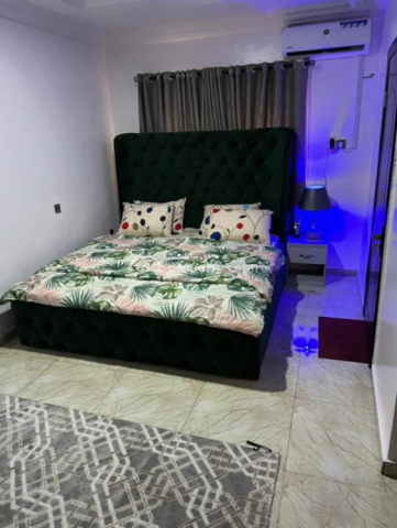 Executive Fully Serviced 1-Bedroom Short-Let Apartment in Ikeja GRA, Lagos