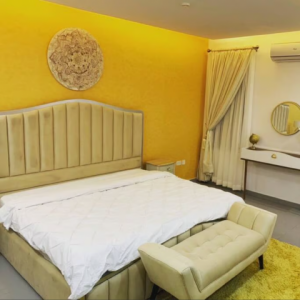 Achikare's 5 Star Short let Apartment in VI