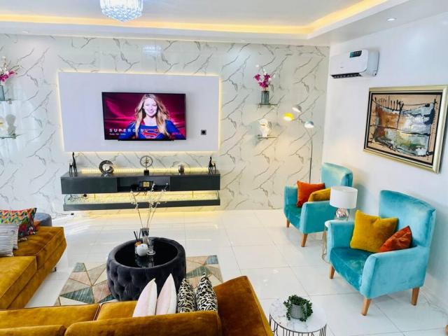 The Stephens 5 Star Short let Apartment in Lekki