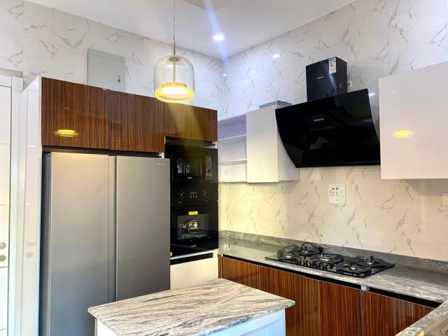 Ador's Luxurious Apartment in Osapa