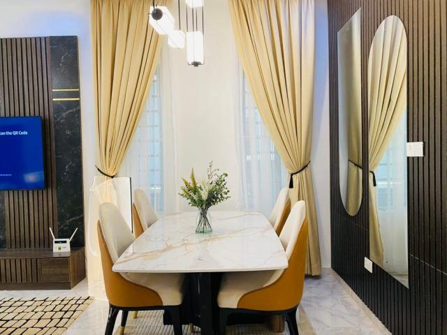 Ador's Luxurious Apartment in Osapa