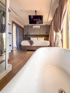 The Penthouse at The Courtyard