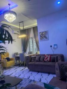 4 bedroom Monthly Seviced apartment