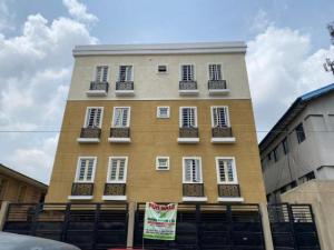 3-BEDROOM APARTMENT