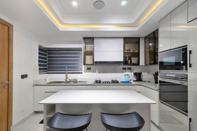 3 bedroom Maisonette