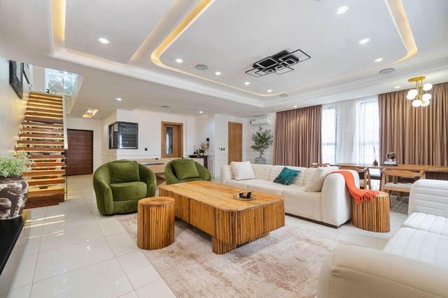 3 bedroom Maisonette