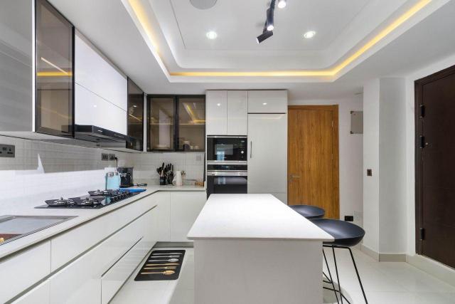 3 bedroom Maisonette