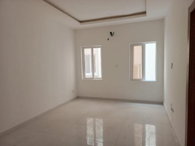 2-Bedroom Flat for Rent in Osapa London – 24-Hour Power Supply